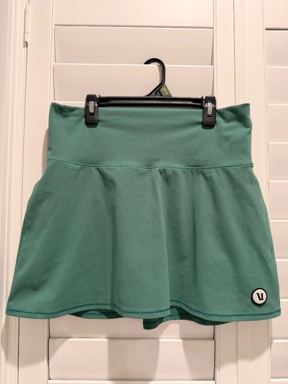 Vuori Green Tennis Skirt Size Medium